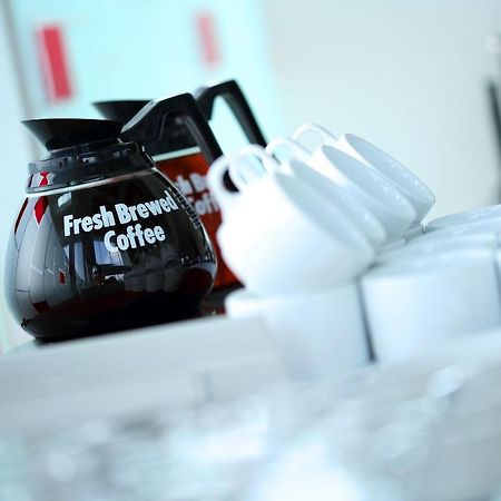 Amaris Hotel Cirebon Buitenkant foto